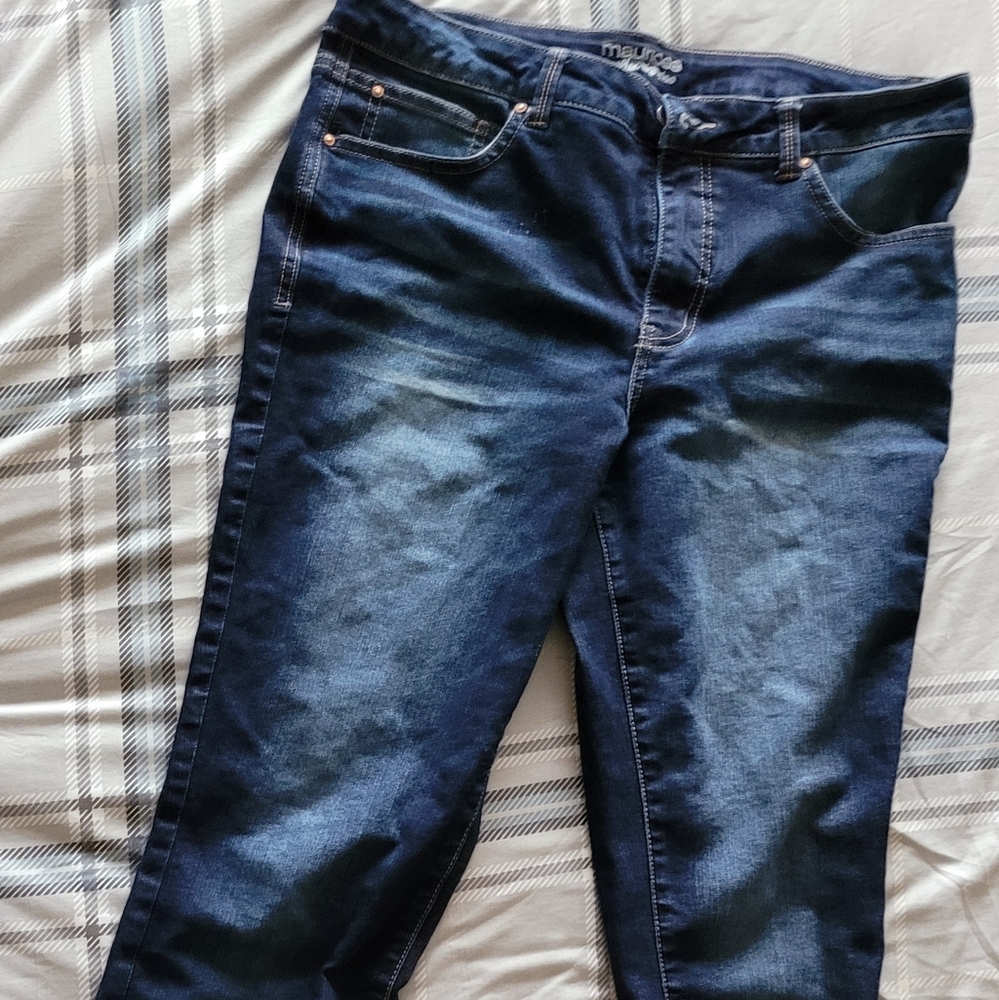 14L Maurices jeans